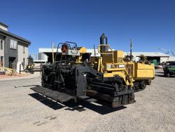PAVIMENTADORA CATERPILLAR AP-1055B