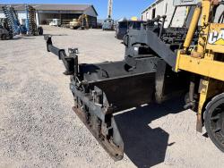 PAVIMENTADORA CATERPILLAR AP-1055B