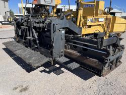 PAVIMENTADORA CATERPILLAR AP-1055B