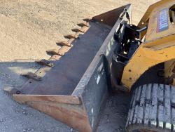 MINICARGADOR CATERPILLAR 299D2