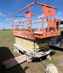 ASCENSOR TIPO TIJERA JLG R3246