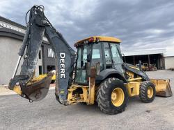 RETROEXCAVADORA JOHN DEERE 410J