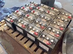 LOTE DE BATERIAS JLG