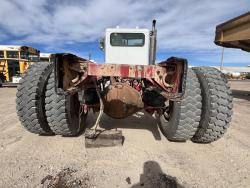 CAMION PETERBILT 365
