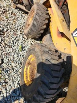 MINICARGADOR CATERPILLAR 252B