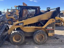 CATERPILLAR 252B