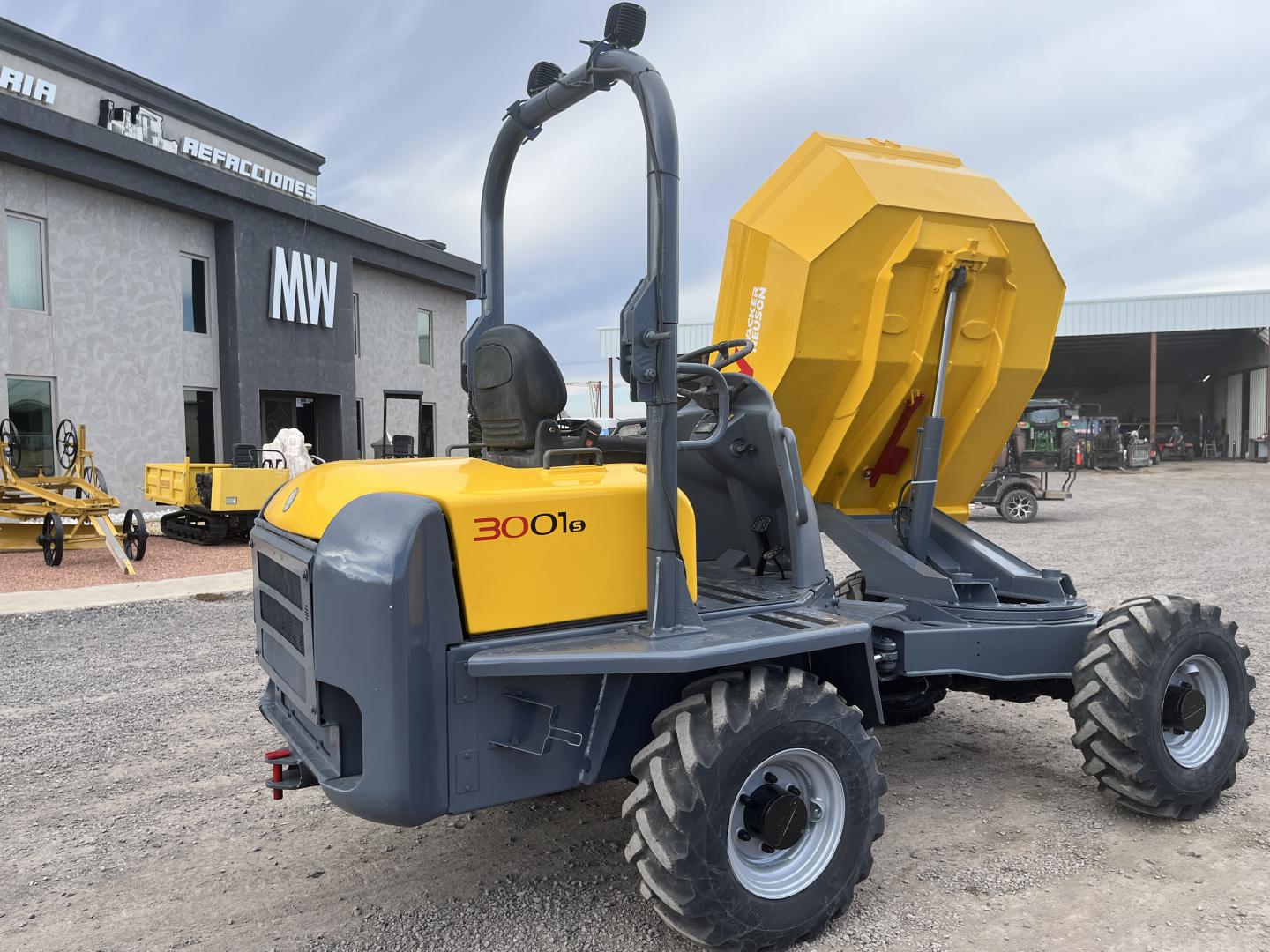 imagenes/INVOICE/2025/18541/Carretilla_para_cemento_Wacker_Neuson_3001_13.JPG