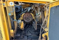 PAVIMENTADORA CATERPILLAR AP-655C