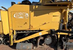 PAVIMENTADORA CATERPILLAR AP-655C