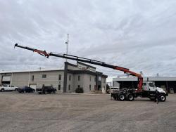 CAMION FREIGHTLINER 114SD CON GRUA PALFINGER PK 33002-EH