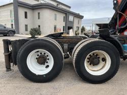 CAMION FREIGHTLINER 114SD CON GRUA PALFINGER PK 33002-EH