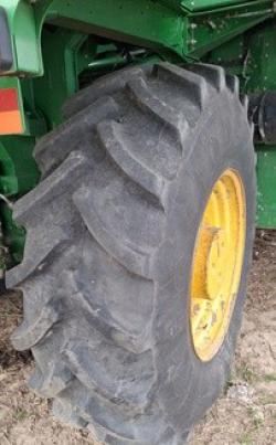 COSECHADORA DE ALGODON JOHN DEERE CP770