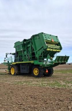 COSECHADORA DE ALGODON JOHN DEERE CP770