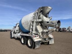 CAMION REVOLVEDOR DE CEMENTO PETERBILT 567