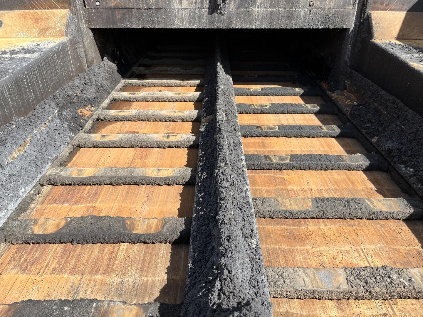 imagenes/INVOICE/2025/18574/Pavimentadora_Caterpillar_AP-1055D_13.JPG