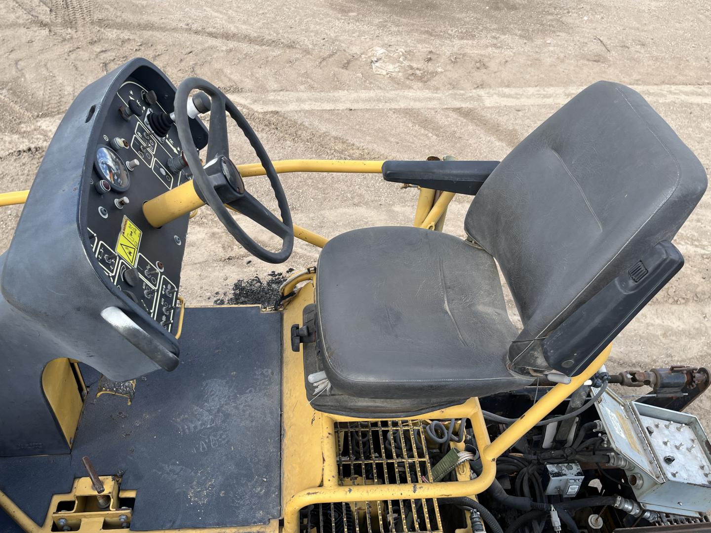 imagenes/INVOICE/2025/18574/Pavimentadora_Caterpillar_AP-1055D_25.JPG