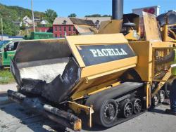 PAVIMENTADORA CATERPILLAR AP-1055D