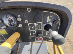 PAVIMENTADORA CATERPILLAR AP-1055D