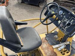 Pavimentadora Caterpillar AP-1055D