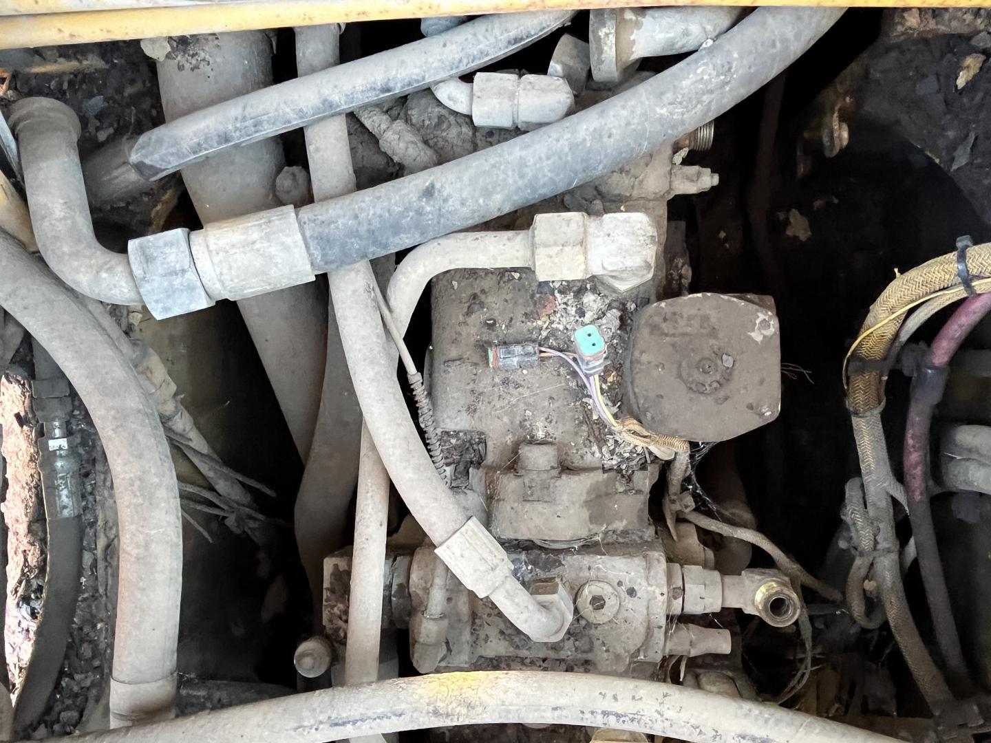 imagenes/INVOICE/2025/18578/TOPADOR_FRONTAL_CATERPILLAR_D5G_13.JPG