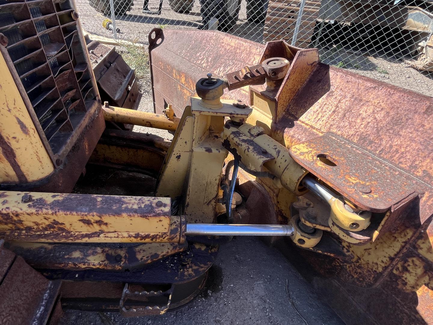imagenes/INVOICE/2025/18578/TOPADOR_FRONTAL_CATERPILLAR_D5G_22.JPG