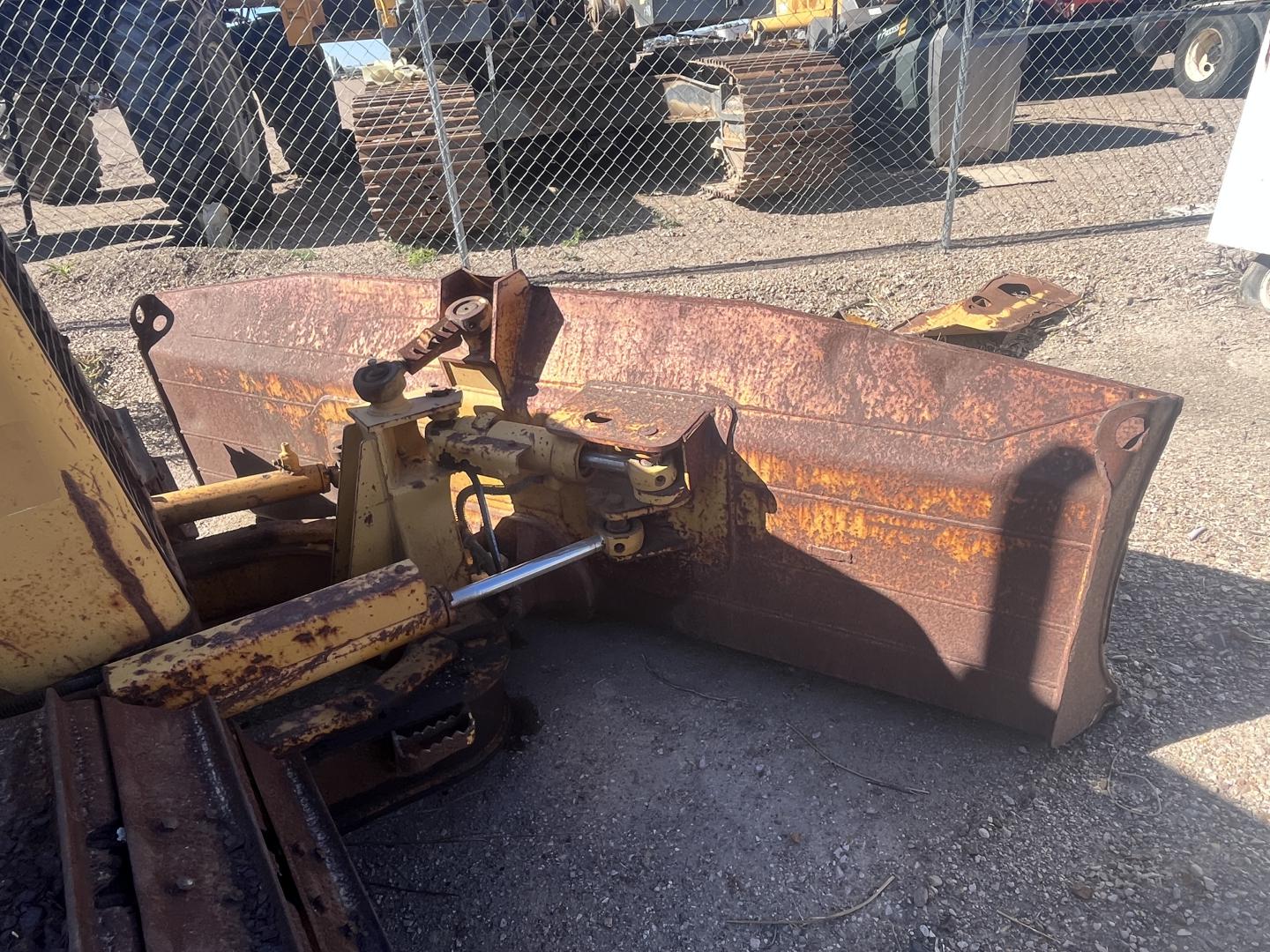 imagenes/INVOICE/2025/18578/TOPADOR_FRONTAL_CATERPILLAR_D5G_34.JPG