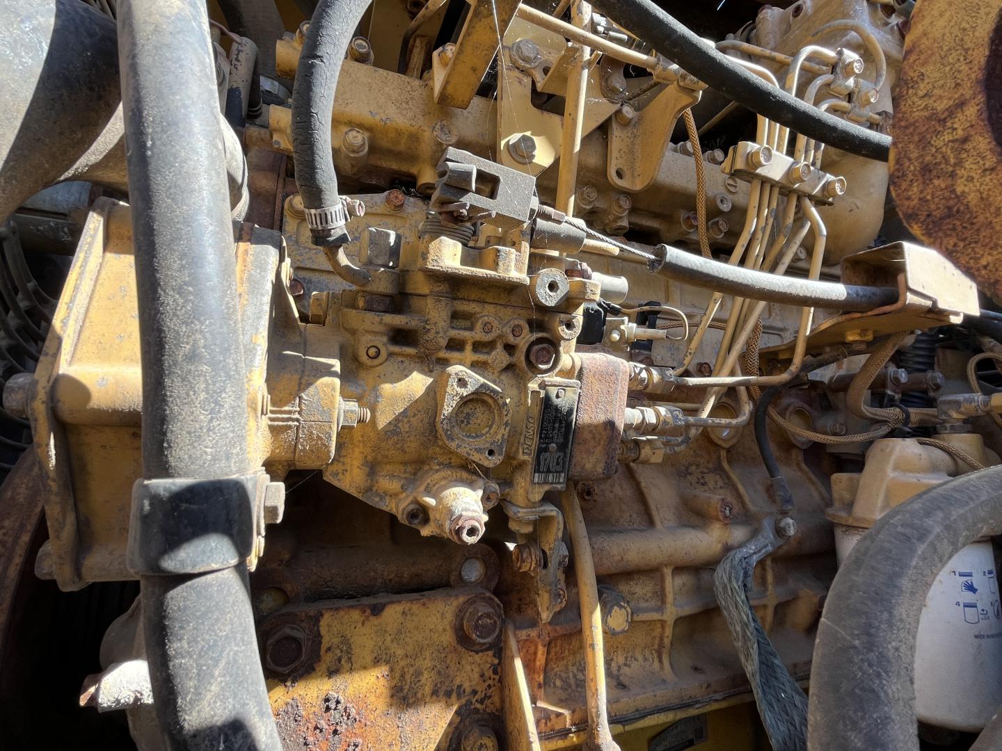 imagenes/INVOICE/2025/18578/TOPADOR_FRONTAL_CATERPILLAR_D5G_6.JPG