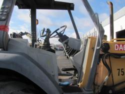 CARGADOR CON ESCREPA CASE 570LXT