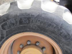 CARGADOR CON ESCREPA CASE 570LXT