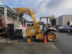 CARGADOR CON ESCREPA CASE 570LXT