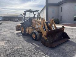 CASE 570LXT