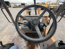 CARGADOR CON ESCREPA CASE 570MXT