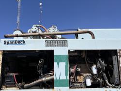 GRUA SOBRE ORUGAS MANTIS 8012