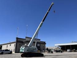 GRUA SOBRE ORUGAS MANTIS 8012