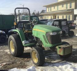 TRACTOR JOHN DEERE 4320