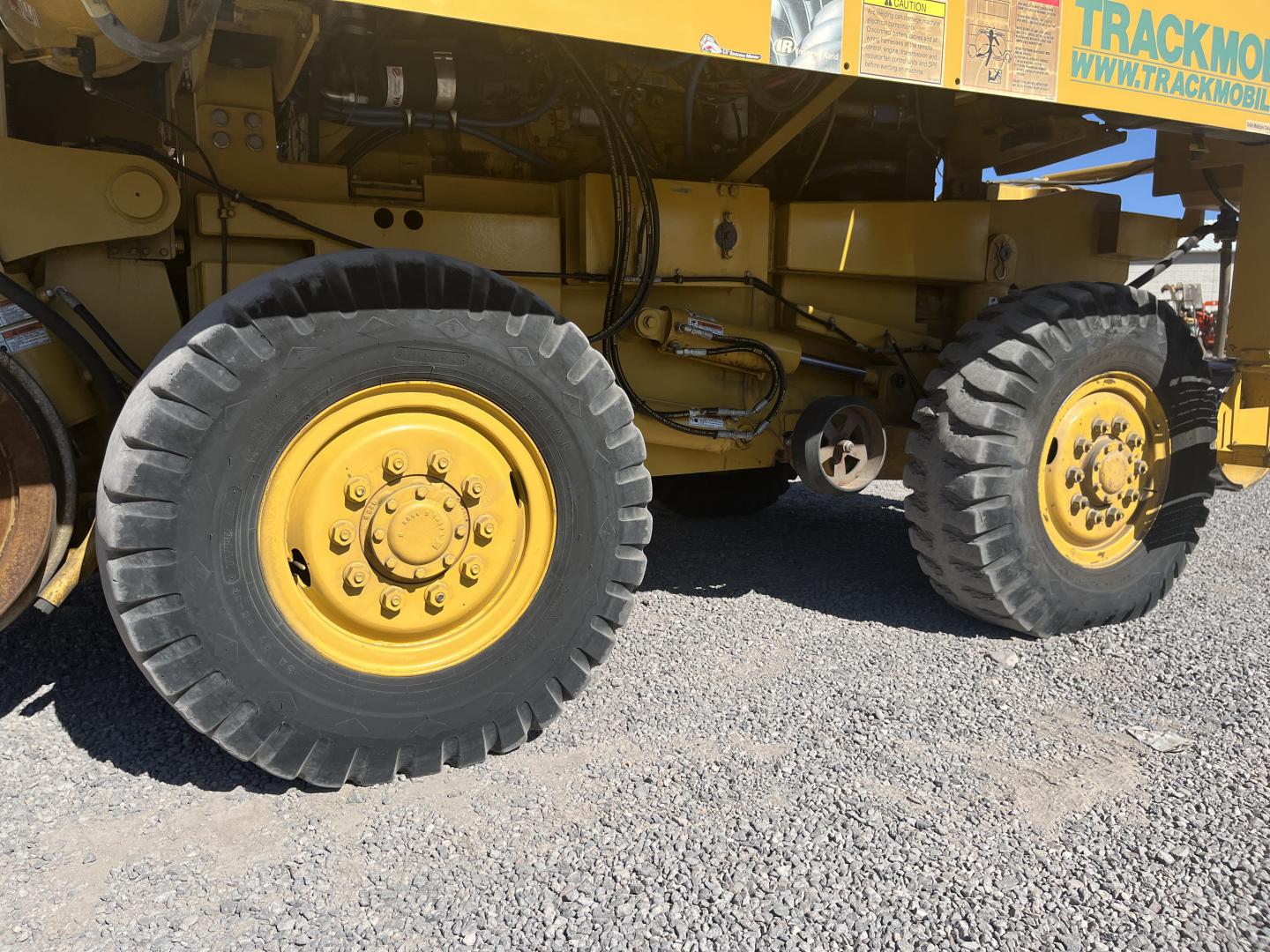 TRACKMOBILE TITAN T4 - Venta de Maquinaria Wiebe