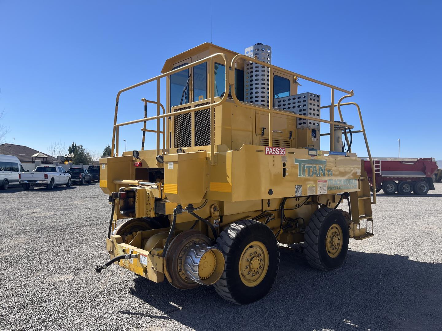 TRACKMOBILE TITAN T4 - Venta de Maquinaria Wiebe