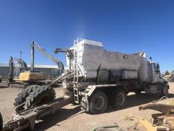 CAMION CON EQUIPO HOLCOMBE MIXERS  HM10H