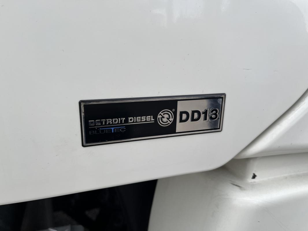 imagenes/INVOICE/2026/18648/FREIGHTLINER_1.JPG