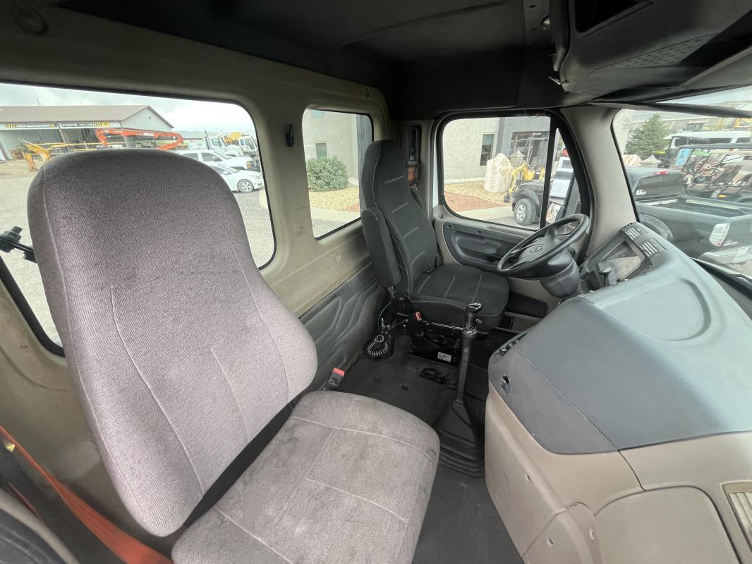 imagenes/INVOICE/2026/18648/FREIGHTLINER_34.JPG