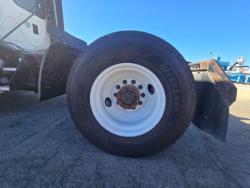 TRACTOCAMION FREIGHTLINER CASCADIA 125