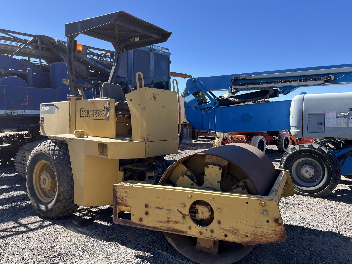 imagenes/INVOICE/2026/18665/COMPACTADOR_CATERPILLAR_433_1.JPG