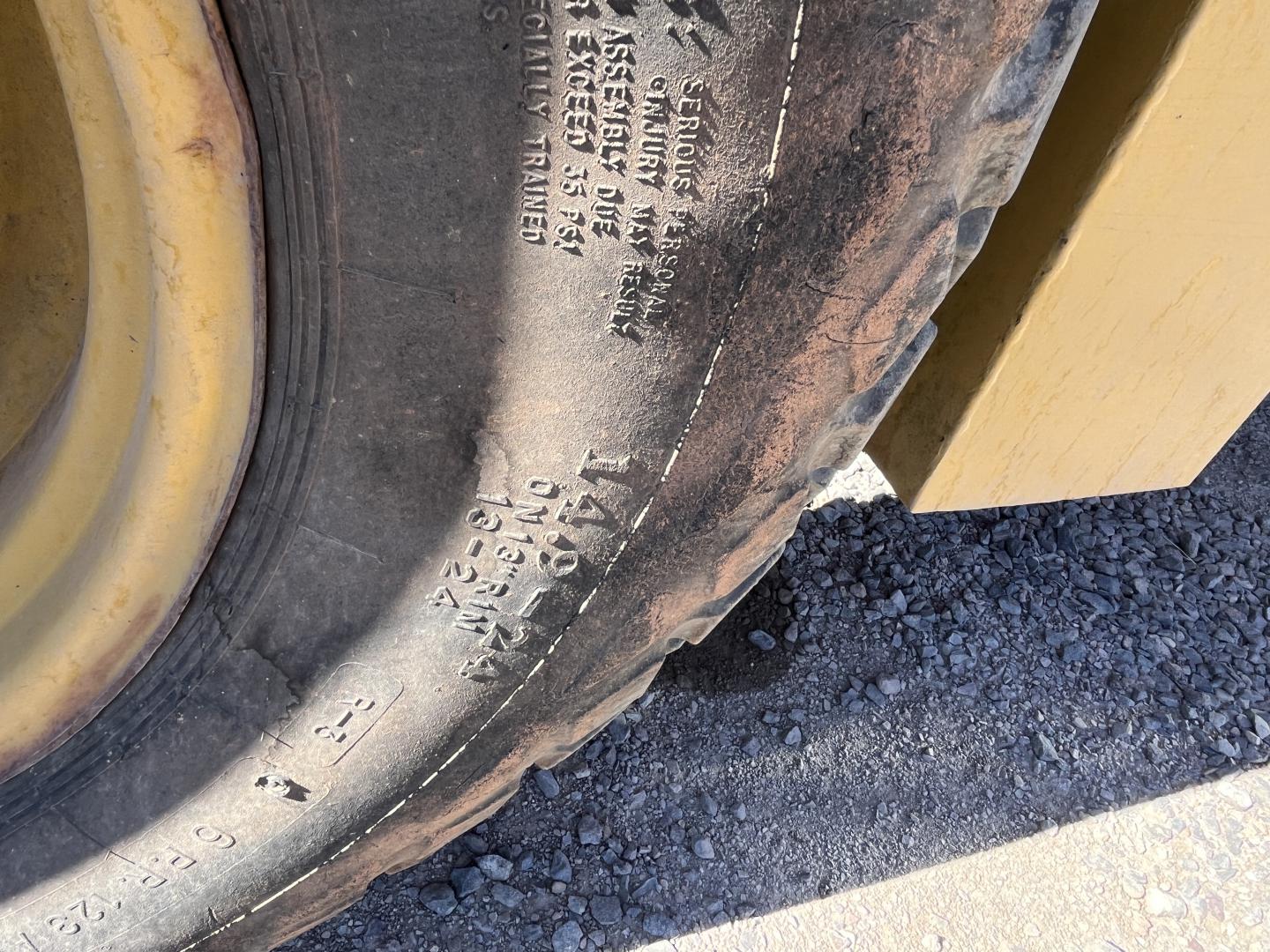 imagenes/INVOICE/2026/18665/COMPACTADOR_CATERPILLAR_433_11.JPG