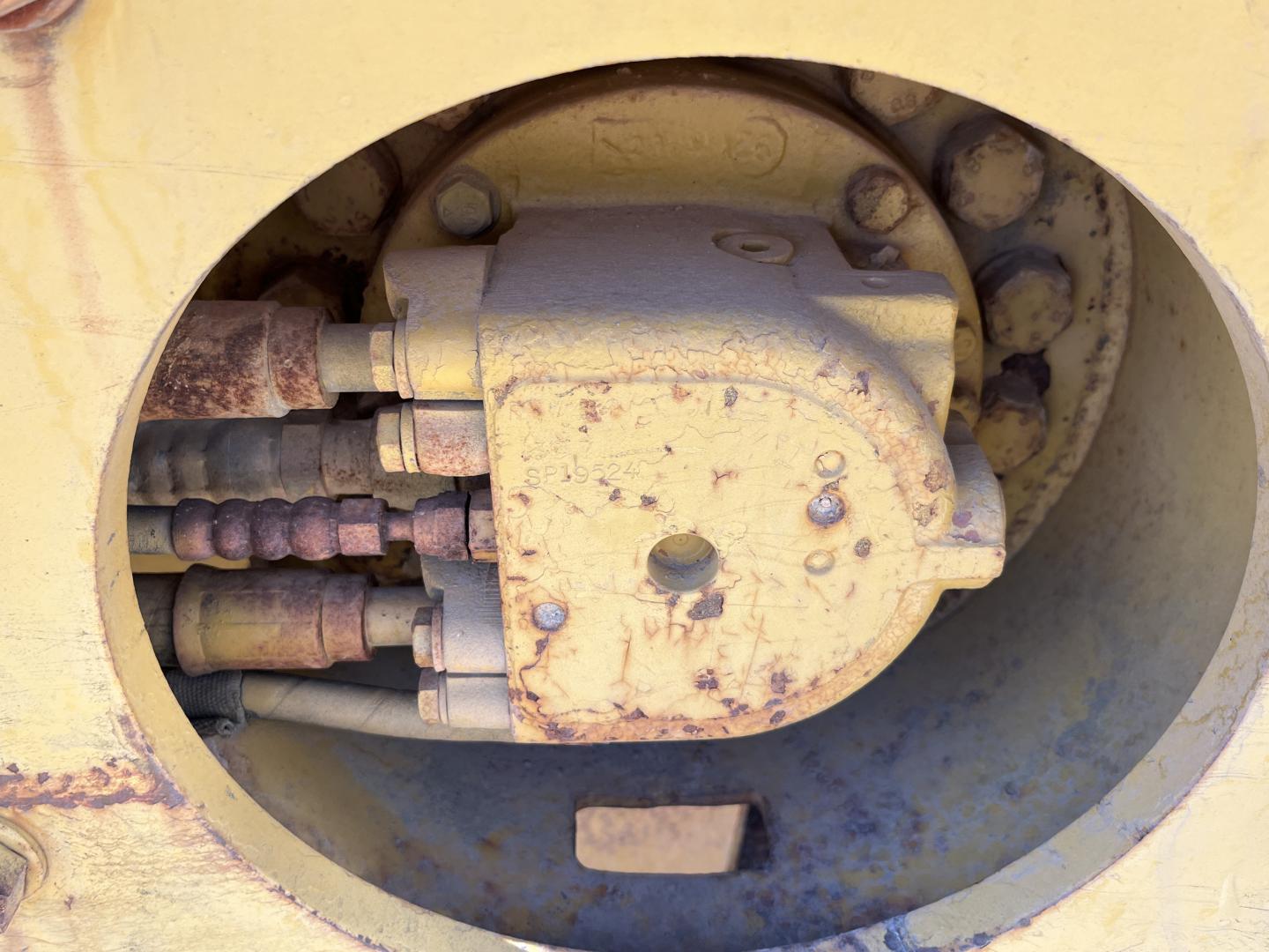 imagenes/INVOICE/2026/18665/COMPACTADOR_CATERPILLAR_433_2.JPG
