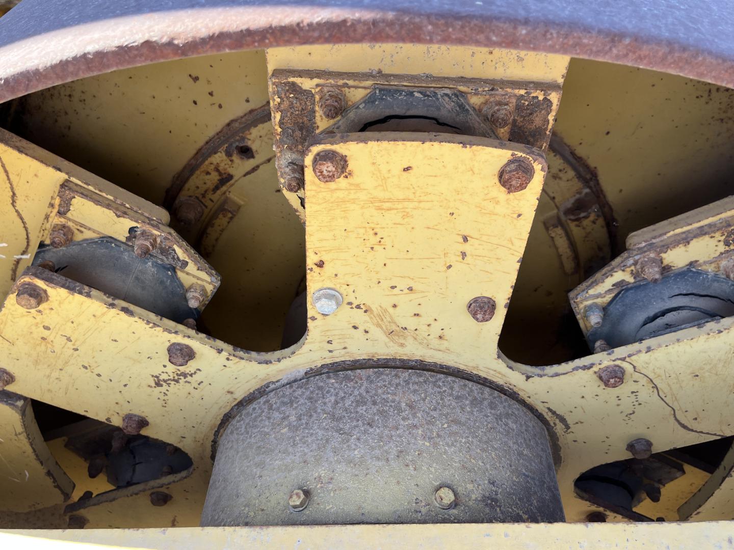 imagenes/INVOICE/2026/18665/COMPACTADOR_CATERPILLAR_433_3.JPG