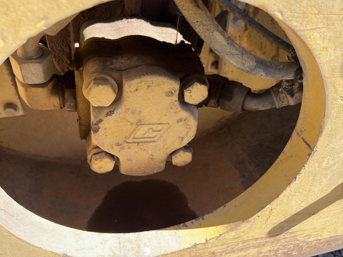imagenes/INVOICE/2026/18665/COMPACTADOR_CATERPILLAR_433_6.JPG