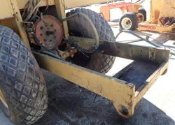 COMPACTADOR CATERPILLAR 433