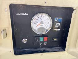 COMPRESOR DOOSAN P185 CON VACUUM UTILITY VE75
