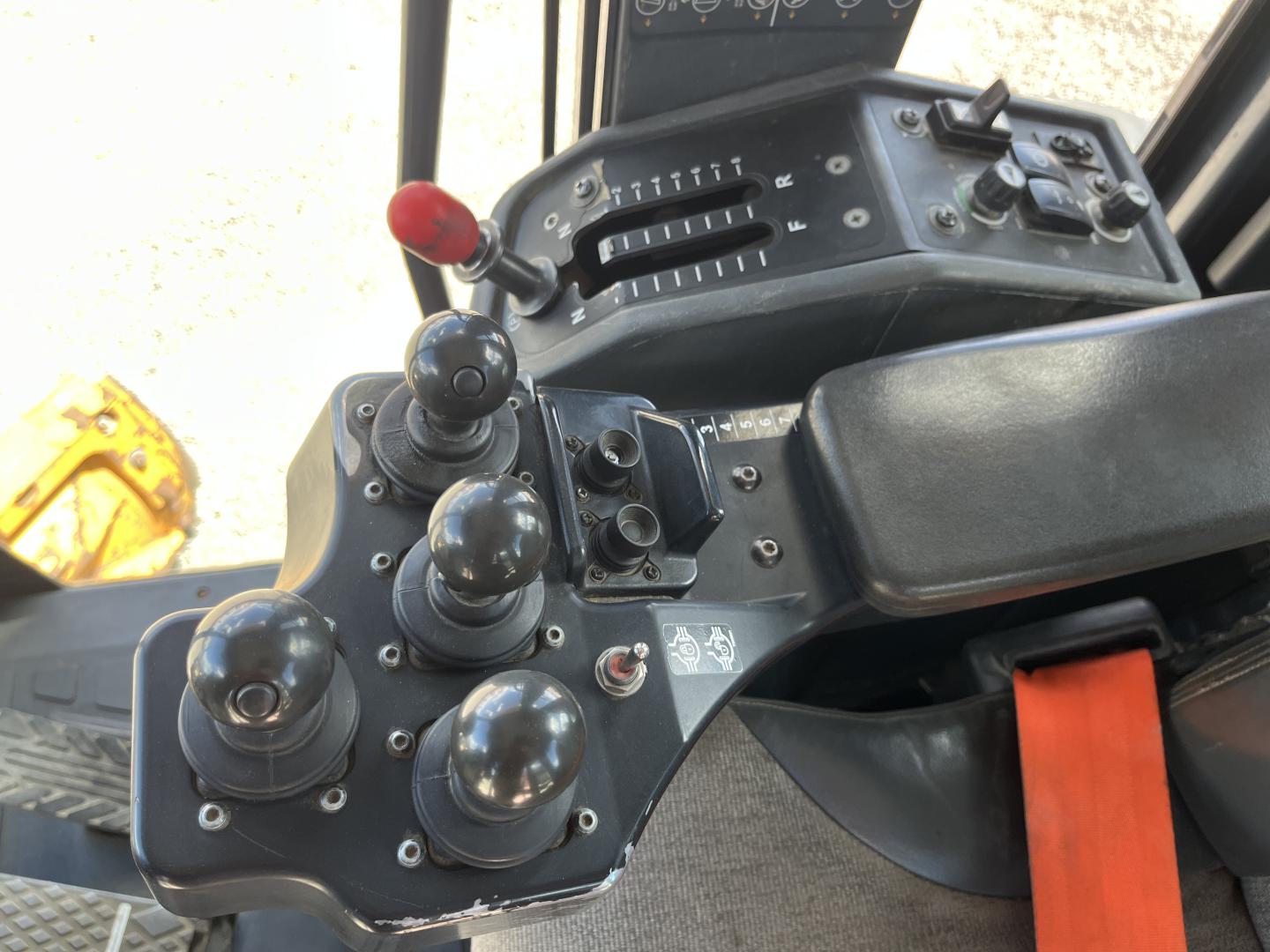 imagenes/INVOICE/2026/18682/MOTOCONFORMADORA_JOHN_DEERE_772G_37.JPG