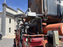 CAMION FREIGHTLINER 114SD CON GRUA ATLAS 345.2